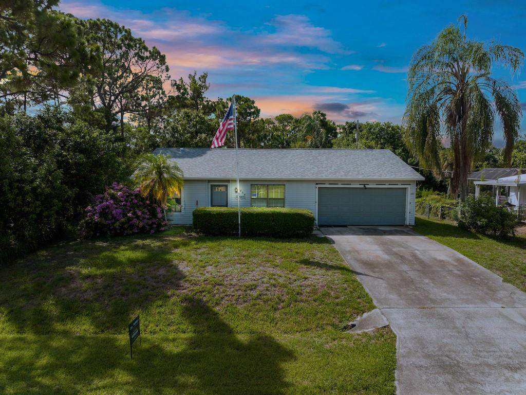 725 Tuxedo Terrace - Photo 1