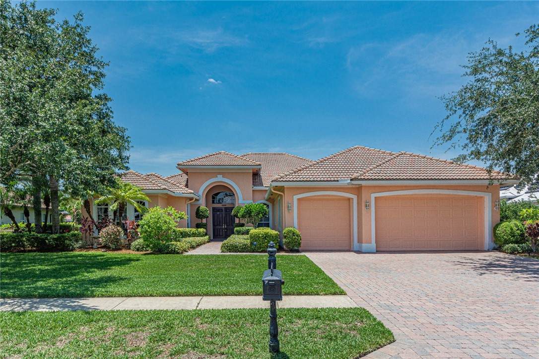 585 Caroline Drive - Photo 1