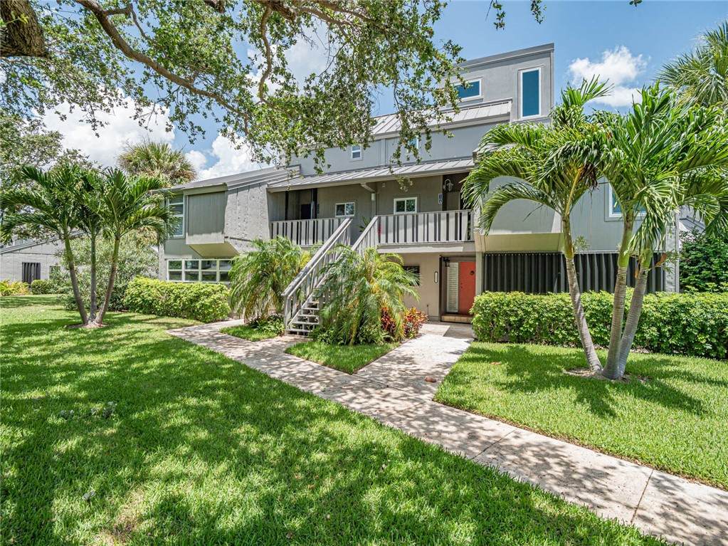 1104 Spyglass Lane - Photo 1