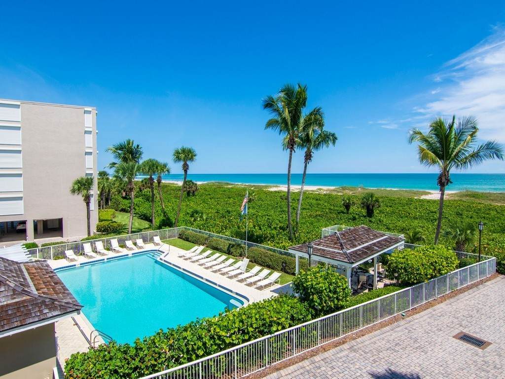 1536 Ocean Drive - Photo 1