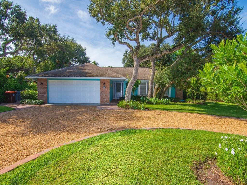 1985 Coco Plum Lane - Photo 1