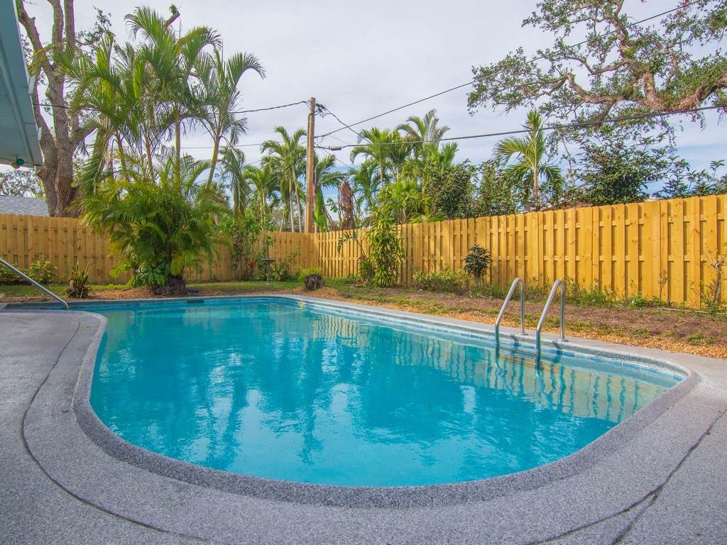 601 Gardenia Lane - Photo 1