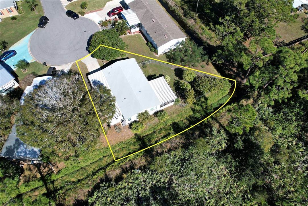 208 Calico Court - Photo 1