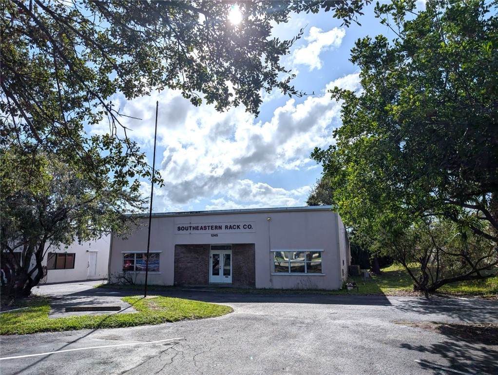 https://bt-photos.global.ssl.fastly.net/indianriver/orig_boomver_1_290870-2.jpg