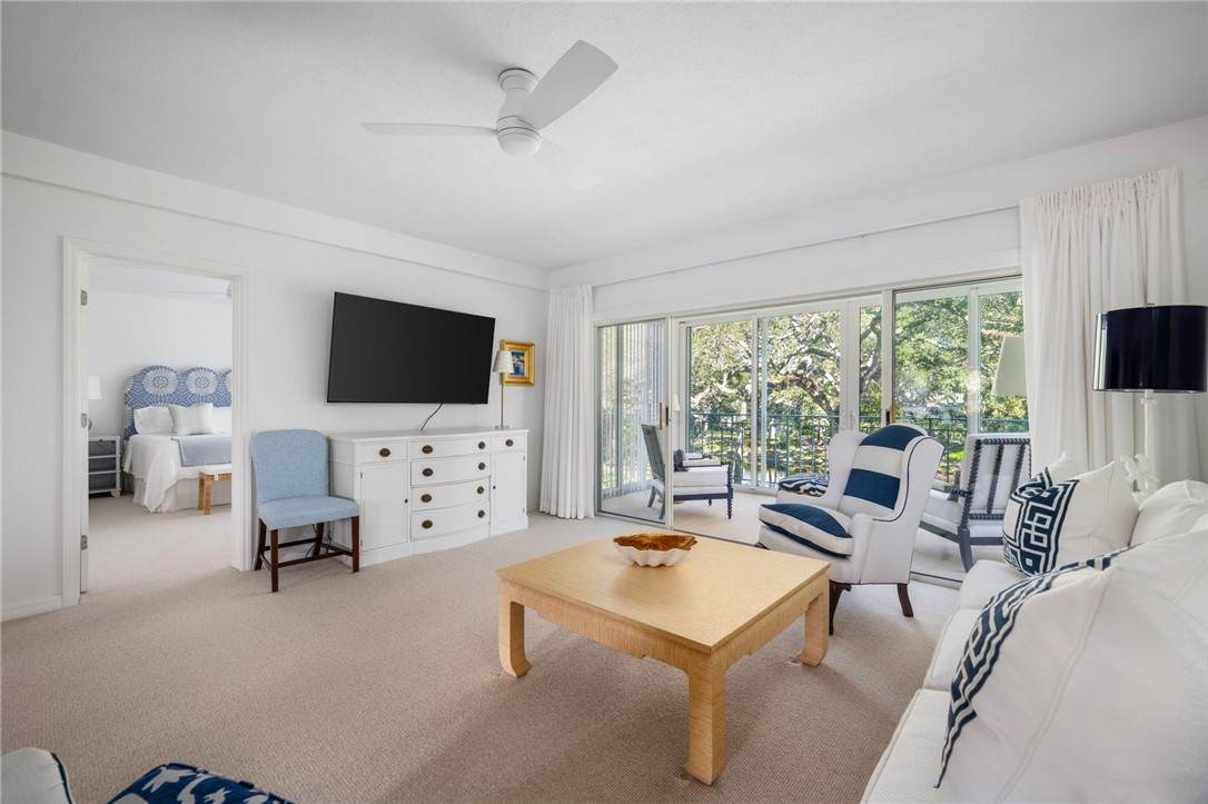 109 Park Shores Circle - Photo 1