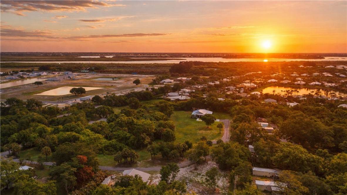 https://bt-photos.global.ssl.fastly.net/indianriver/orig_boomver_2_295526-2.jpg