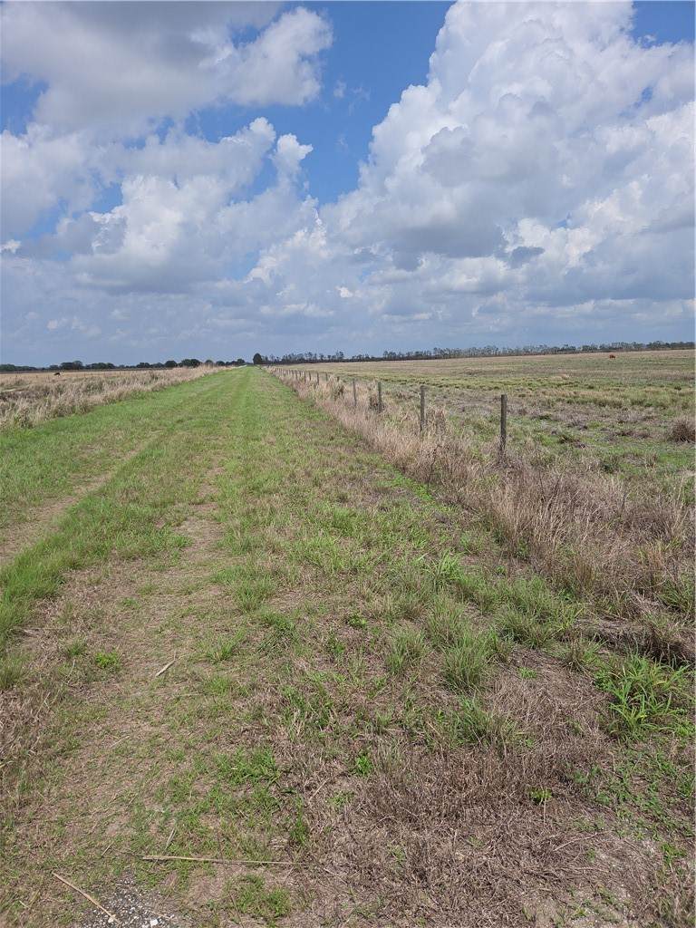 0 122 Avenue - Photo 1