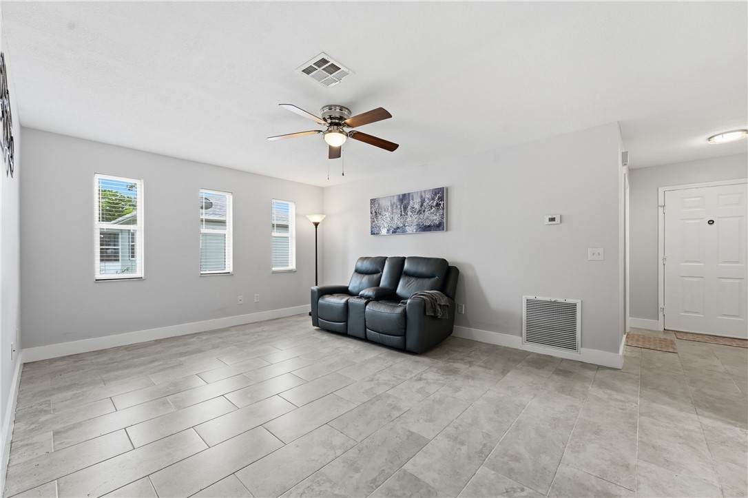 https://bt-photos.global.ssl.fastly.net/indianriver/orig_boomver_2_297344-2.jpg