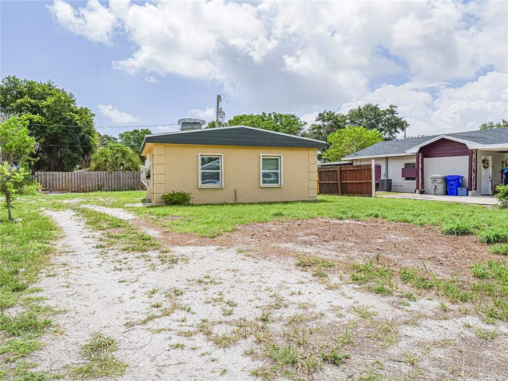 https://bt-photos.global.ssl.fastly.net/indianriver/orig_boomver_2_297445-2.jpg