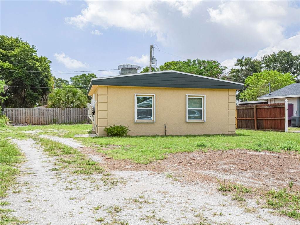 https://bt-photos.global.ssl.fastly.net/indianriver/orig_boomver_2_297445-2.jpg