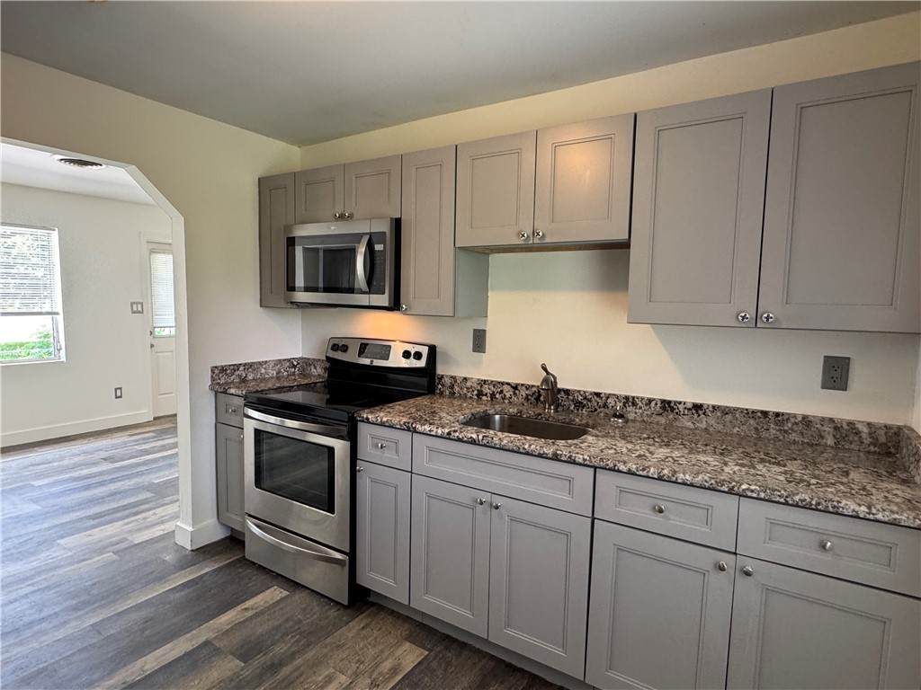 645 40th Avenue - Photo 1