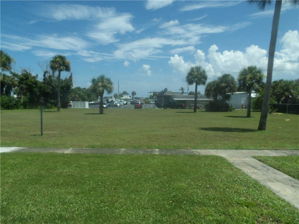 https://bt-photos.global.ssl.fastly.net/indianriver/orig_boomver_1_299477-2.jpg