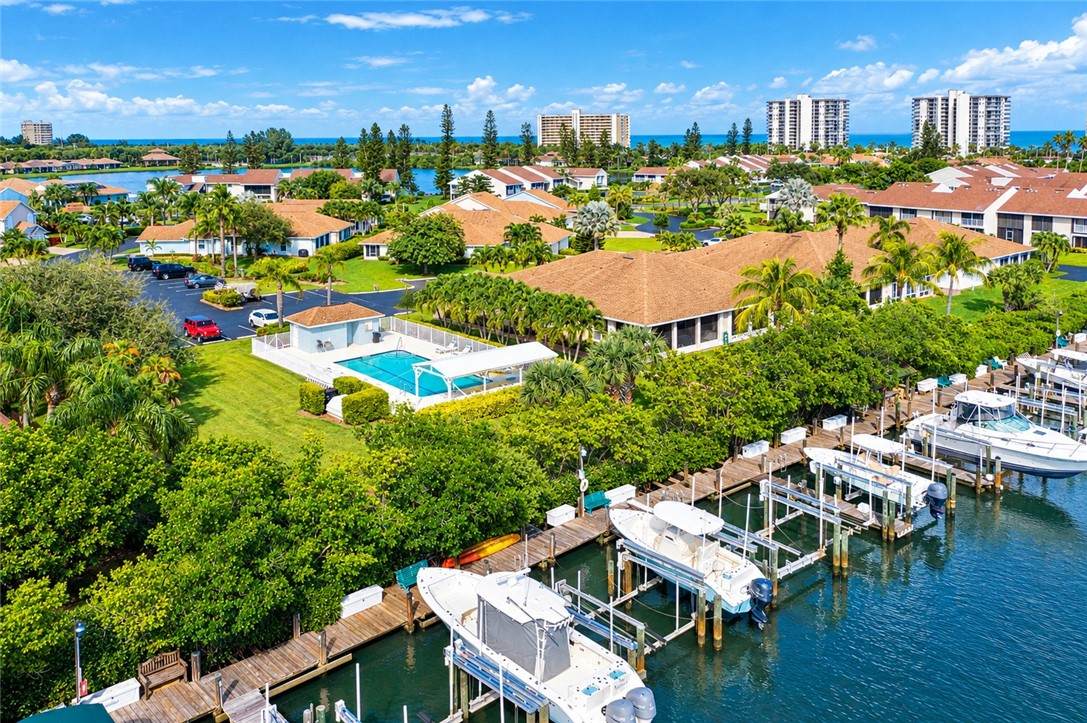 https://bt-photos.global.ssl.fastly.net/indianriver/orig_boomver_2_299621-2.jpg