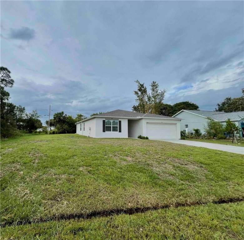 450 Hazel Street - Photo 1