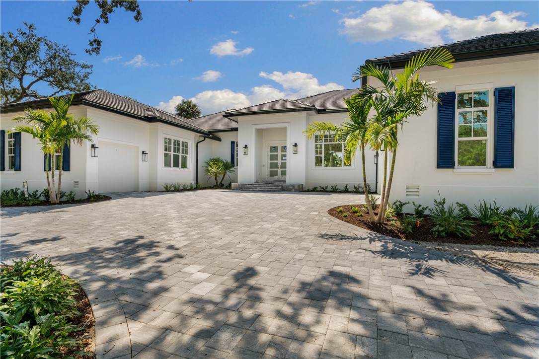 648 Tulip Lane - Photo 1