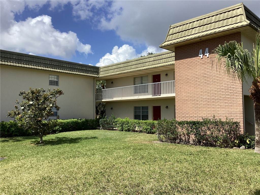 44 Vista Gardens Trail - Photo 1