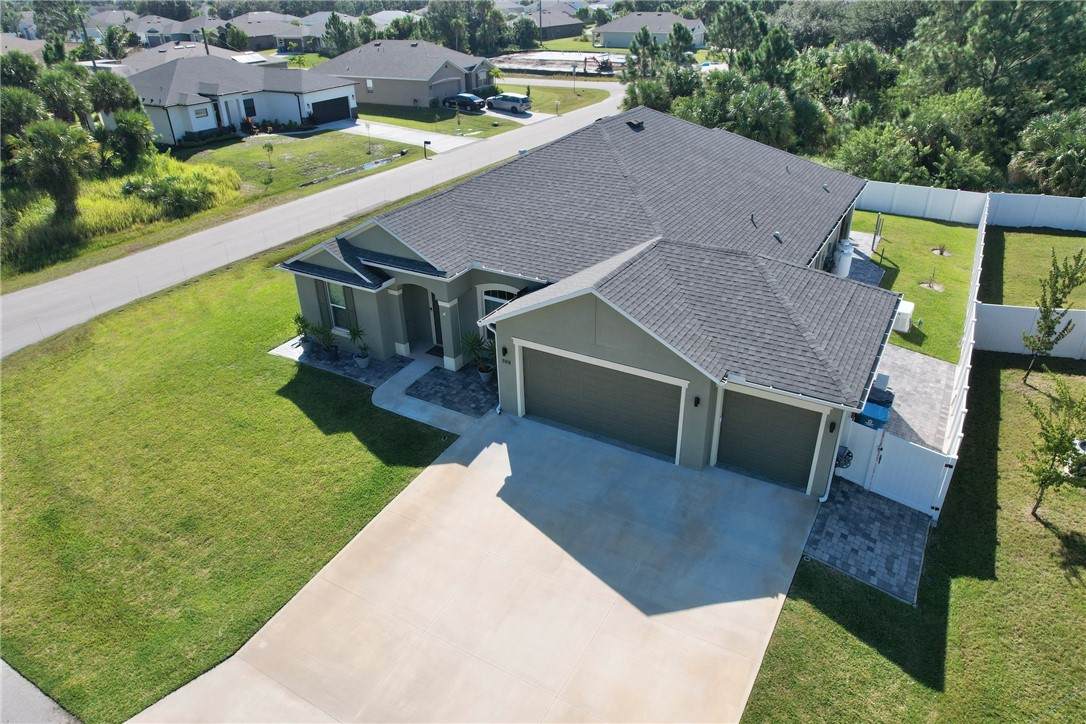 https://bt-photos.global.ssl.fastly.net/indianriver/orig_boomver_3_292693-2.jpg