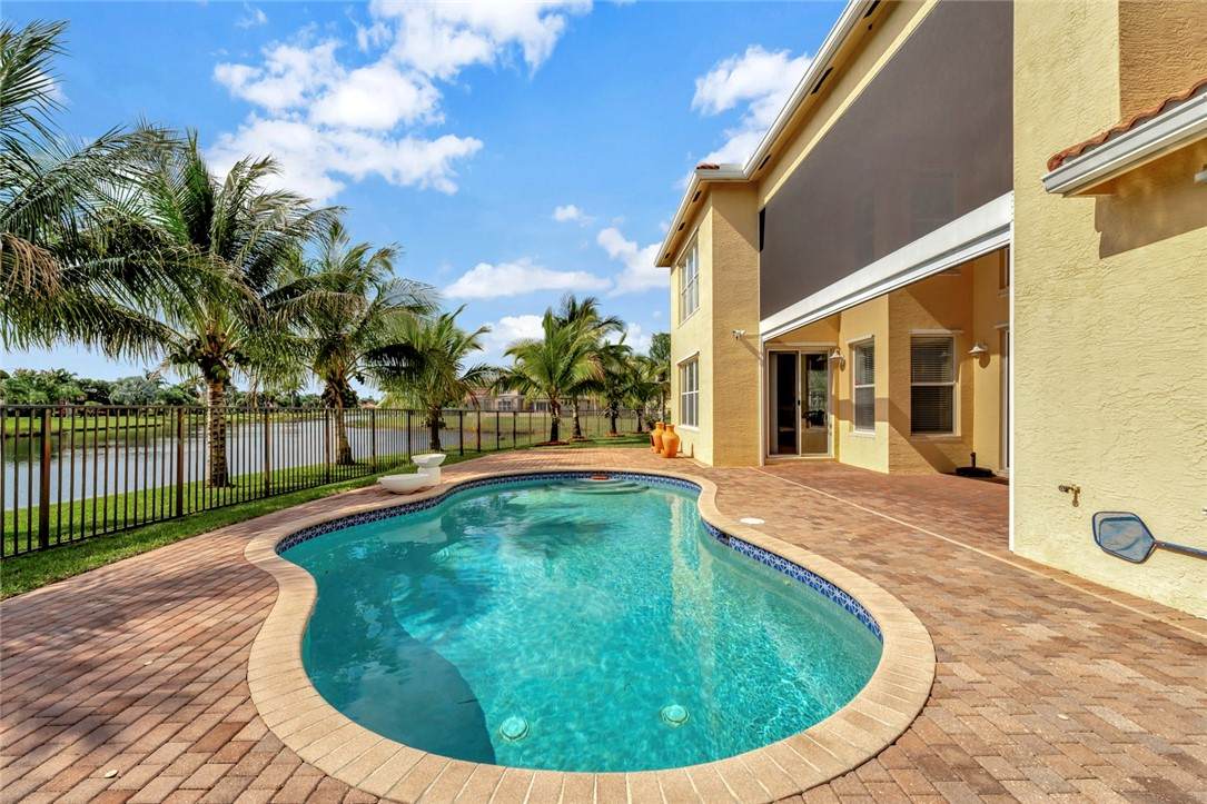 https://bt-photos.global.ssl.fastly.net/indianriver/orig_boomver_2_293765-2.jpg