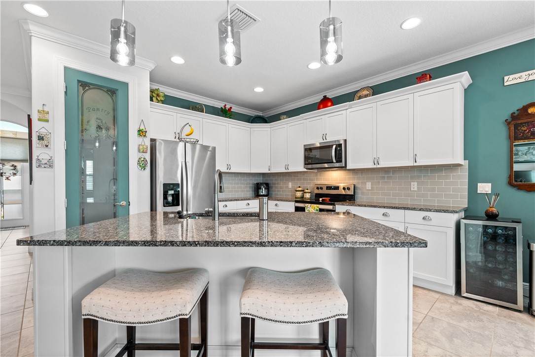 2557 Bella Vista Circle - Photo 1