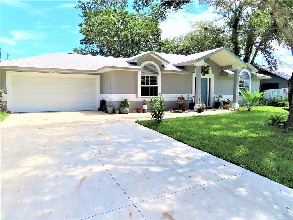 811 Dunn Terrace - Photo 1