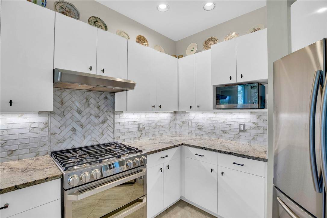 4902 Newport Island Drive - Photo 1