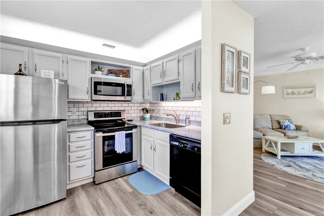107 Spring Lake Court - Photo 1