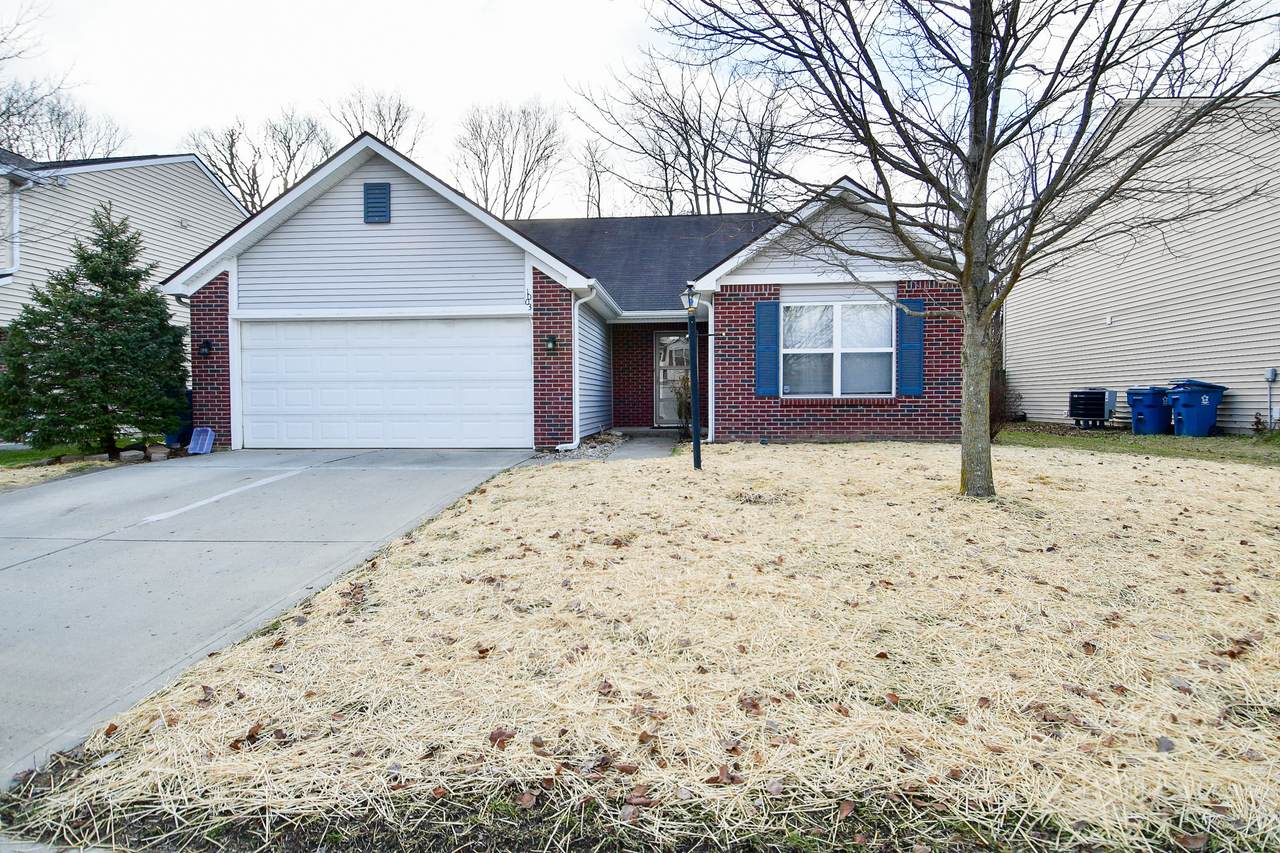 1003 Angus Lane - Photo 1