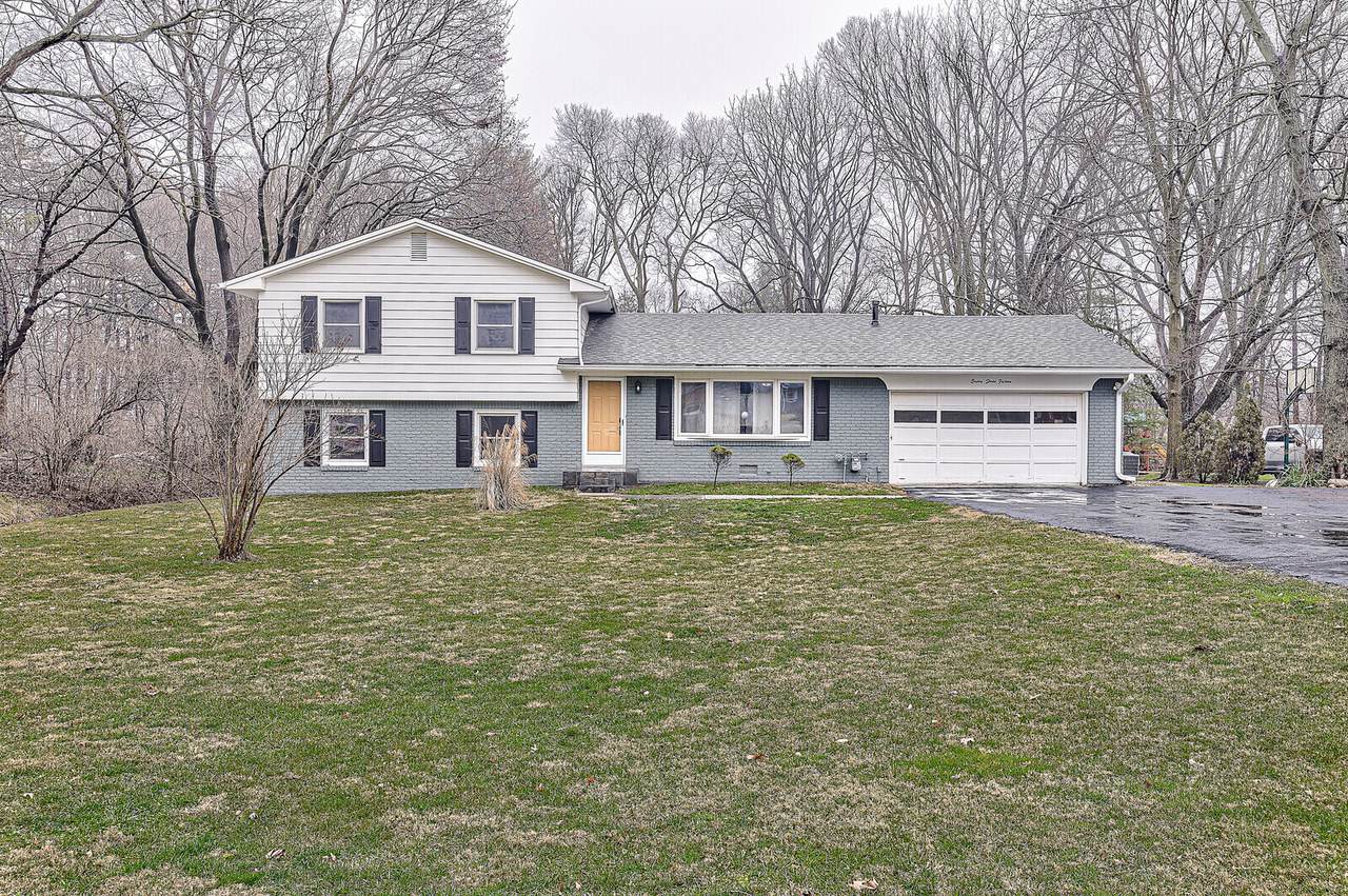 8715 Rosewood Lane - Photo 1