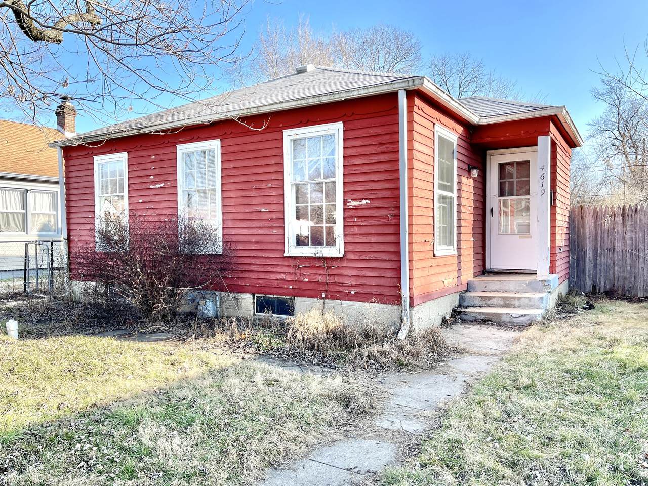 4619 Norwaldo Avenue - Photo 1