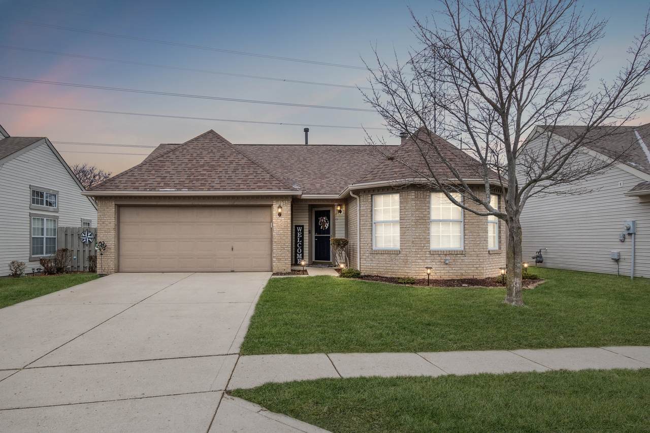 1564 Lake Point Lane - Photo 1