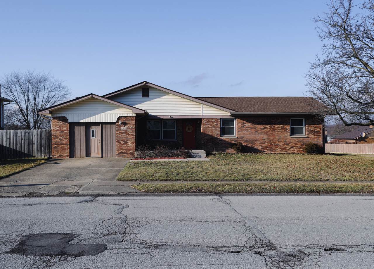 4902 Candy Spots Drive - Photo 1