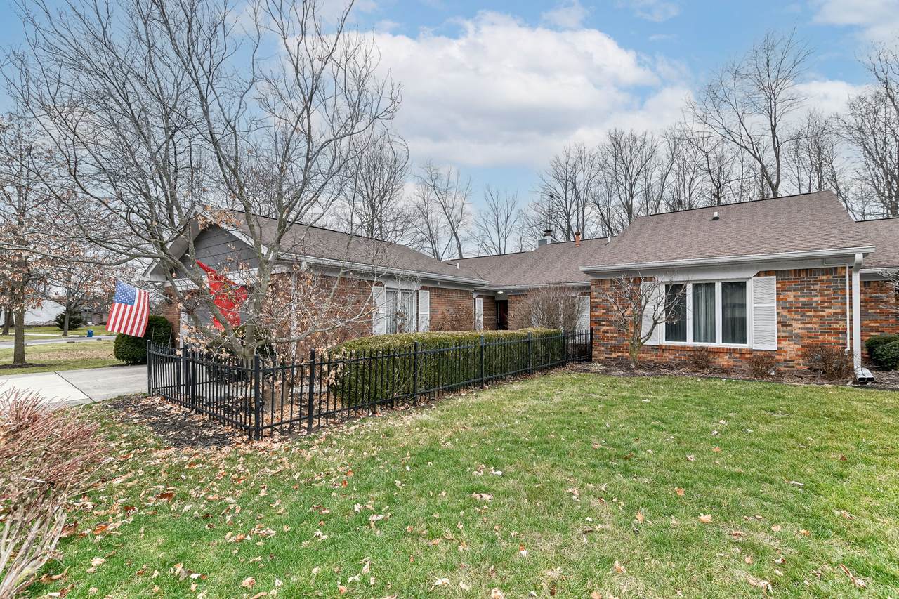 5216 Greenwillow Road - Photo 1