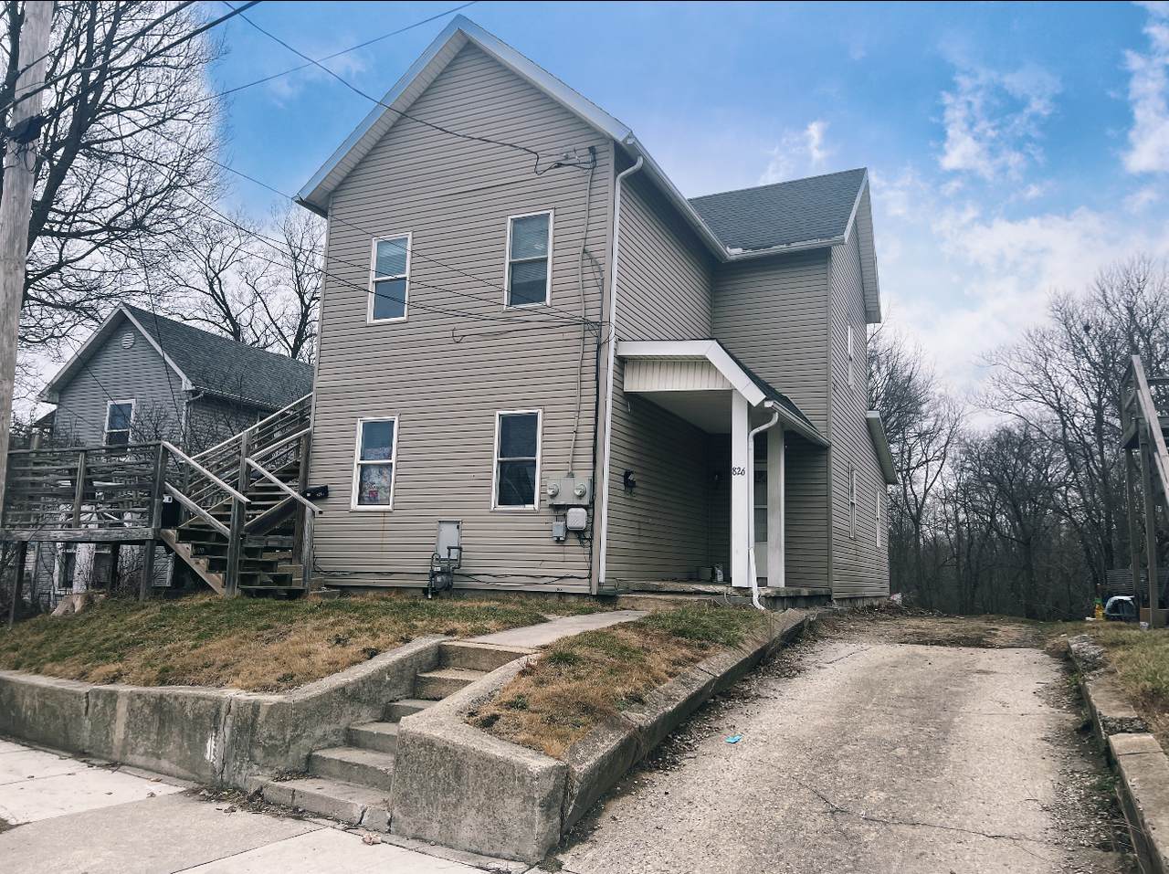 826 E Vaile Avenue - Photo 1
