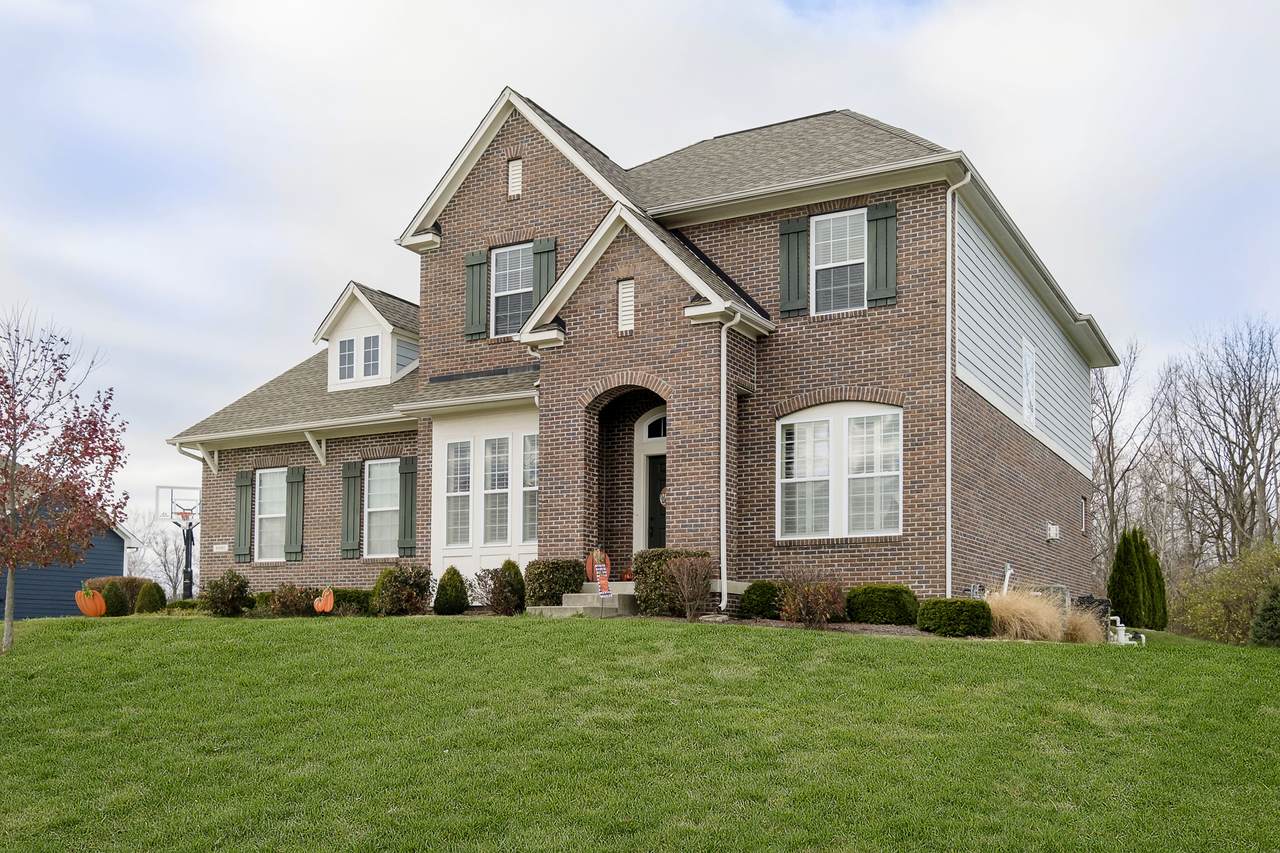 6880 Ethens Glen Drive - Photo 1