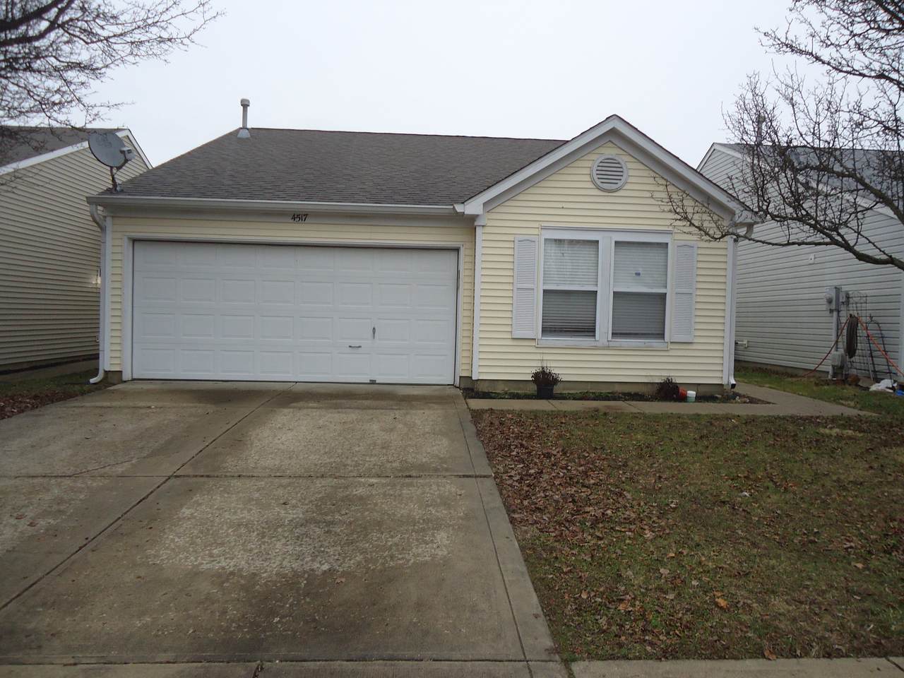 4517 Connaught East Drive - Photo 1
