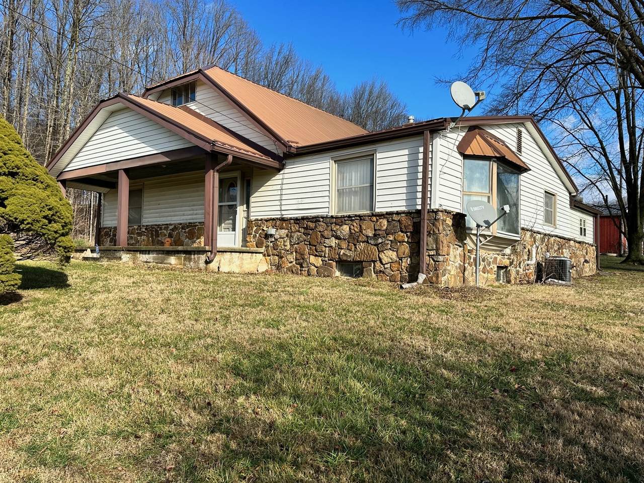 4998 Sassafras Road - Photo 1