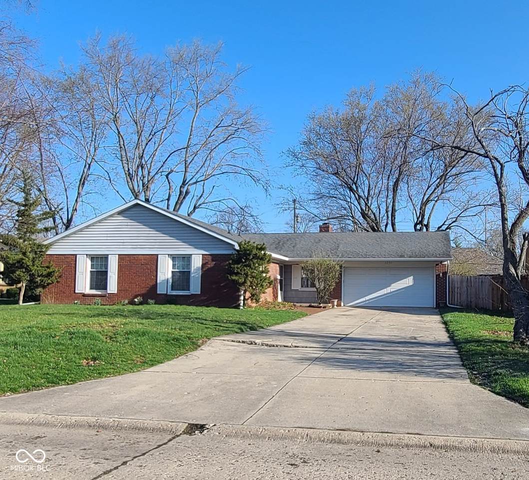 3230 Meadowcrest Drive - Photo 1