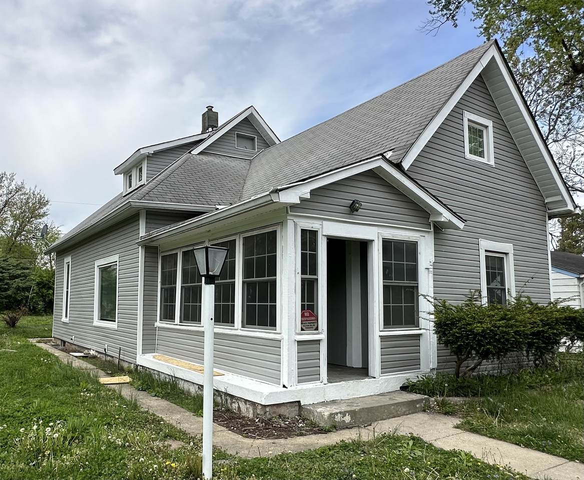 2466 Bond Street - Photo 1