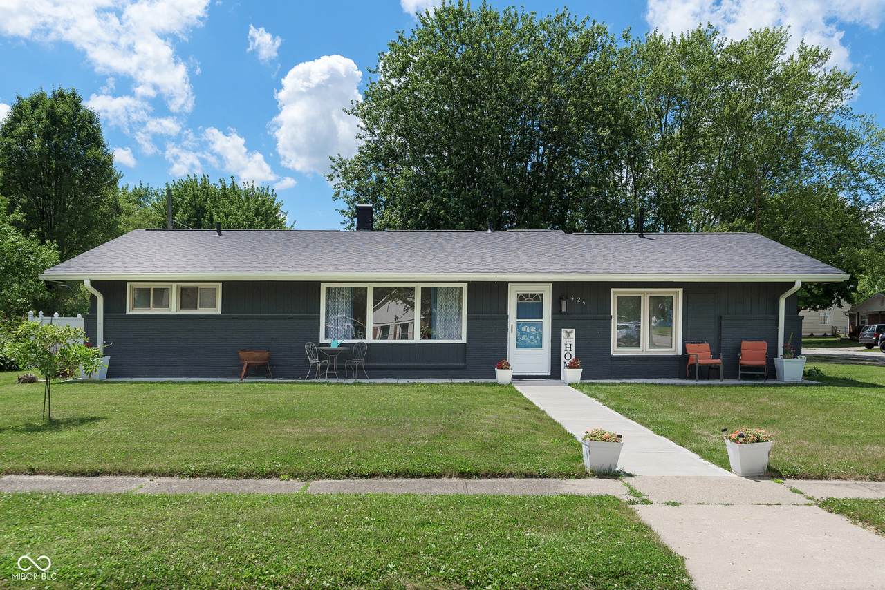 424 Jefferson Boulevard - Photo 1