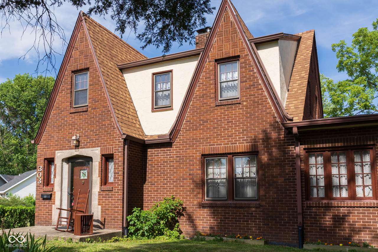 303 Belmar Avenue - Photo 1