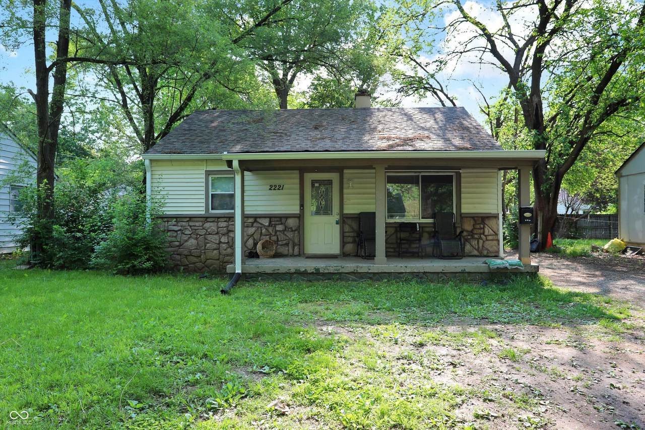 2221 Goodlet Avenue - Photo 1