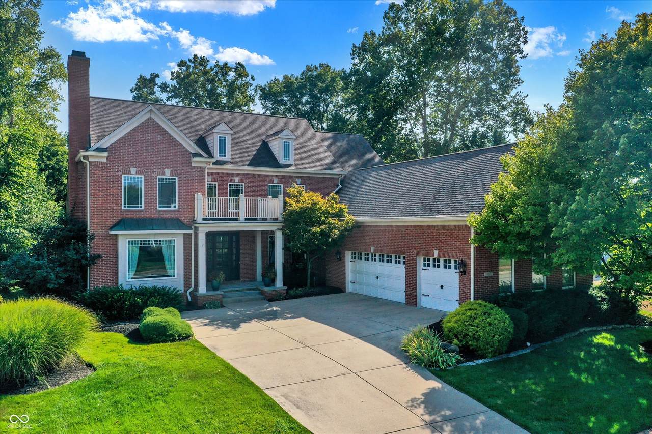 8040 Heyward Drive - Photo 1