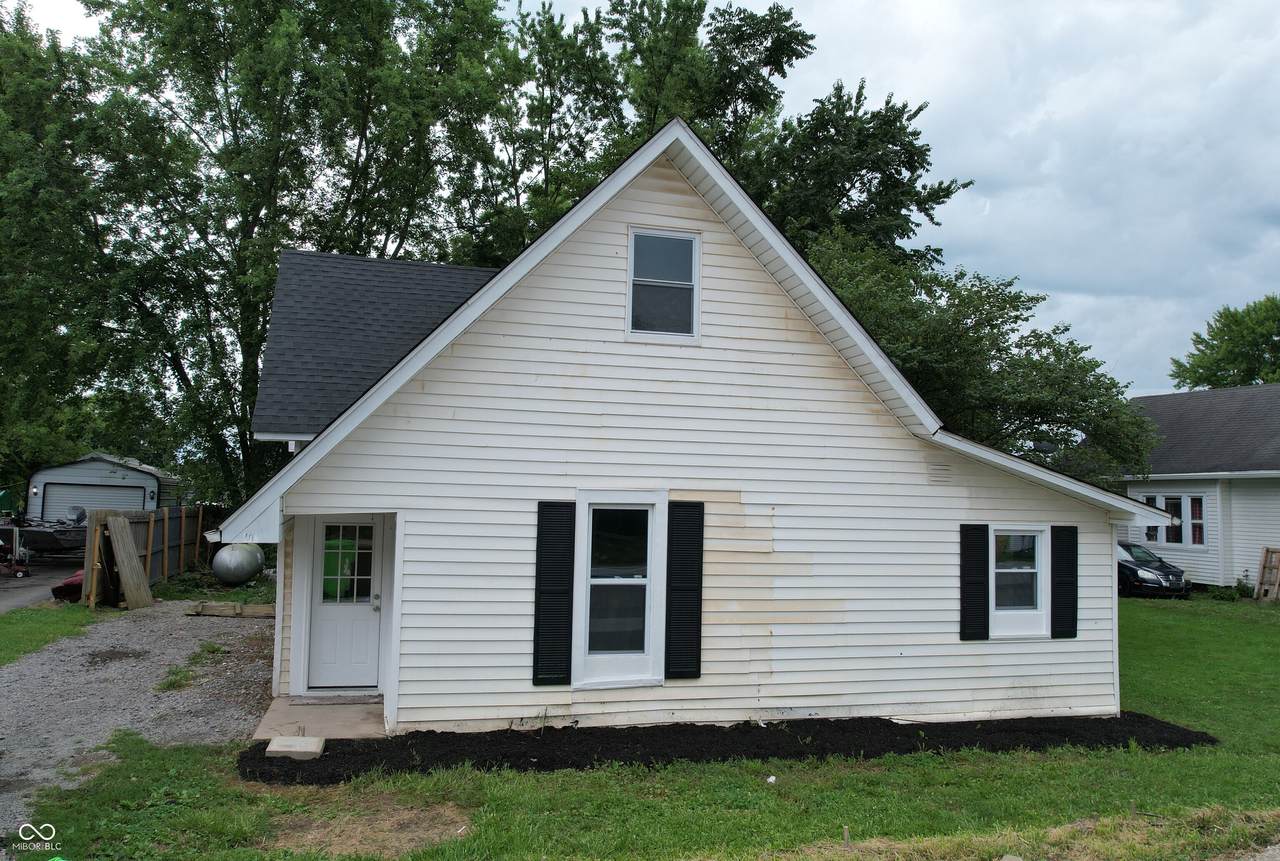 407 Main Street - Photo 1