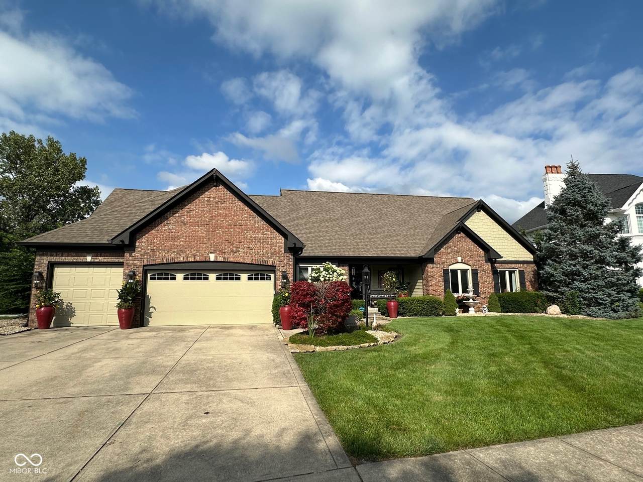 2131 Ridgemere Way - Photo 1