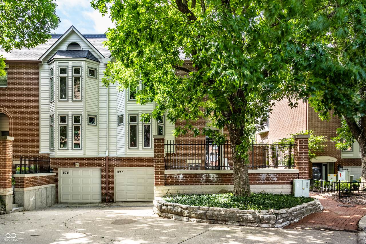 571 Lockerbie Circle - Photo 1