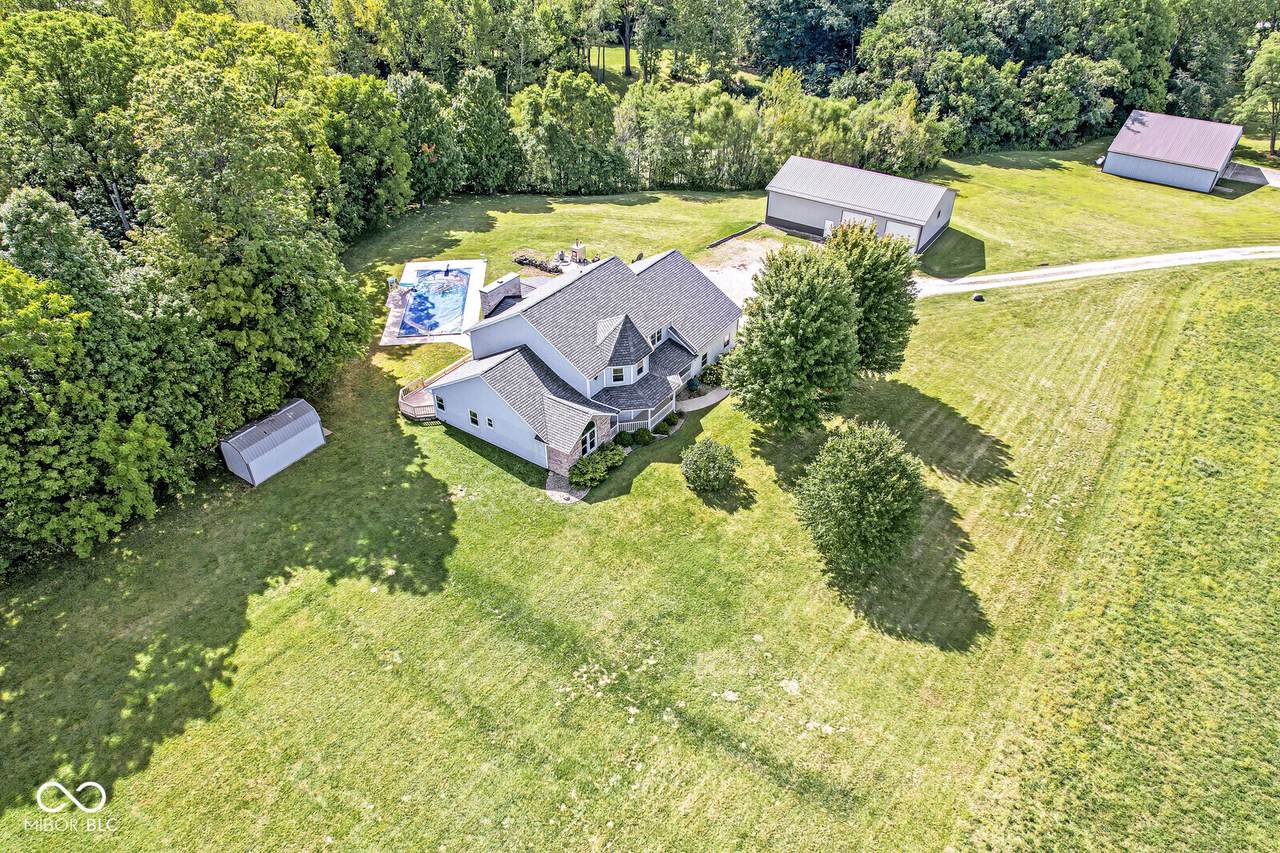2860 State Road 47 - Photo 1