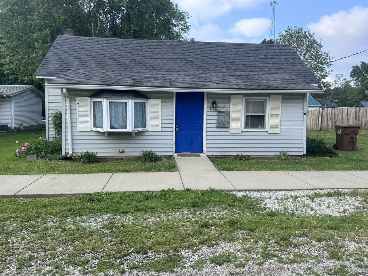 806 Elm Street - Photo 1