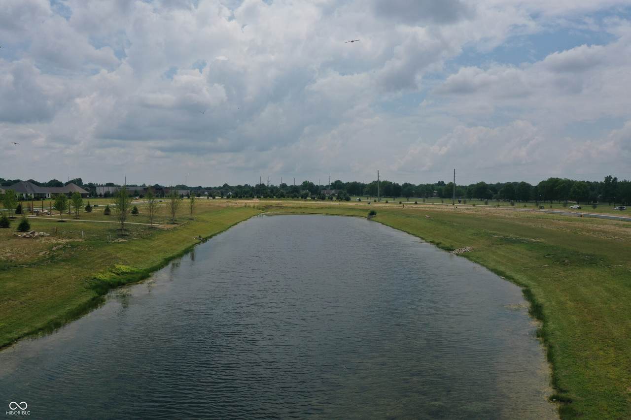 1627 Mill Pond Lane - Photo 1