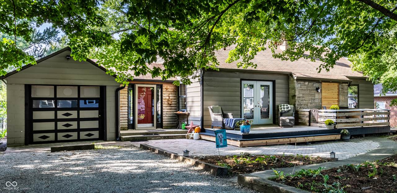 405 Orchard Lane - Photo 1