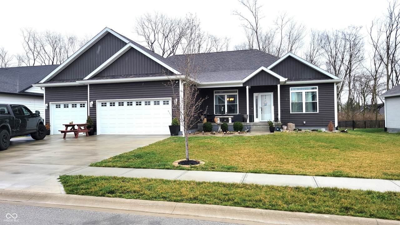 132 Woods Edge Boulevard - Photo 1